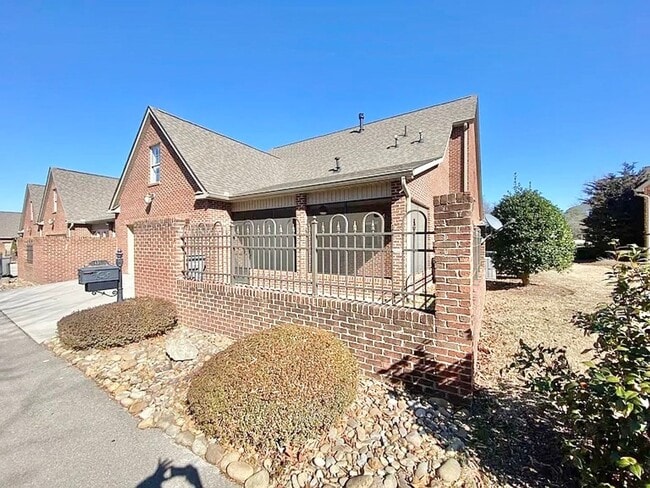 Photo - 435 Savannah Village Dr