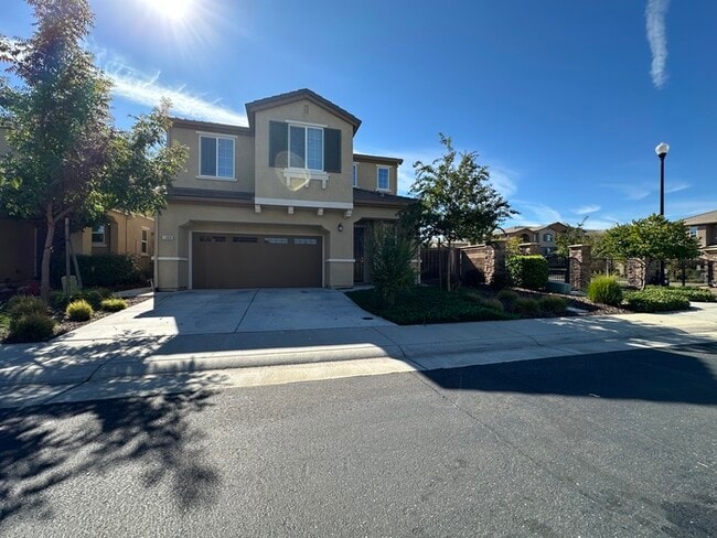 Photo - 1008 Oakbriar Cir