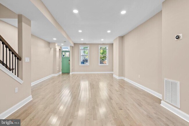 Photo - 1641 4th St NW