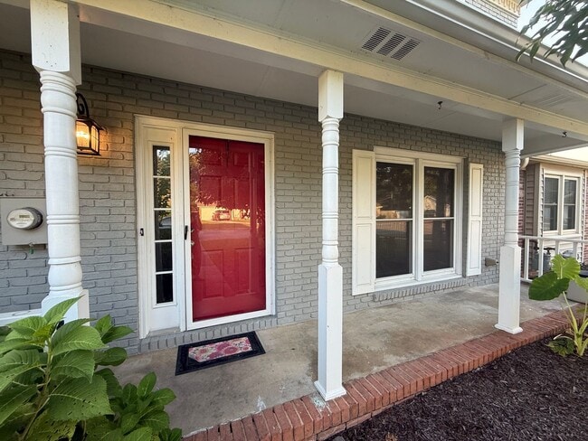 Building Photo - Welcome to this stunning 3-bedroom, 2.5-ba... Rental