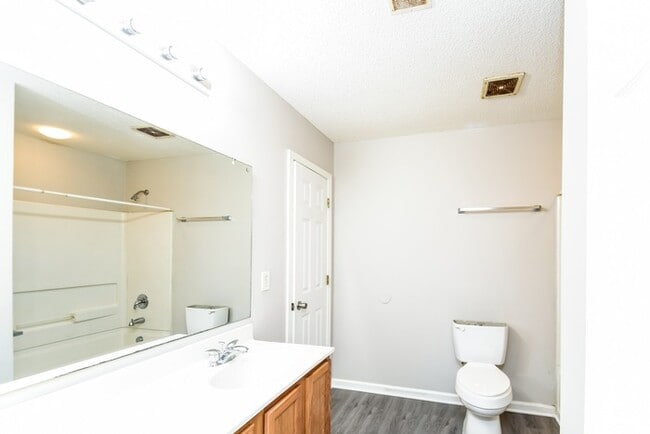 Photo - 516 Heron Glen Dr