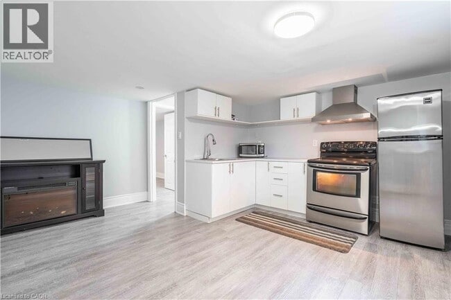 Photo - 73 W 3rd St
