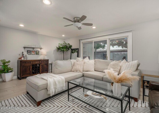 Photo - 4001 E Campbell Ave