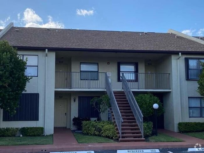 Building Photo - 7879 Willow Spring Dr Unit 923 Rental