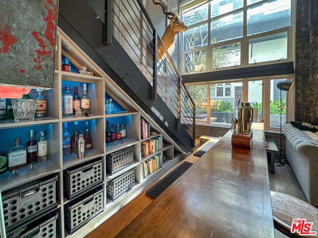 Photo - 1037 Laurel Ave Unidad 10B
