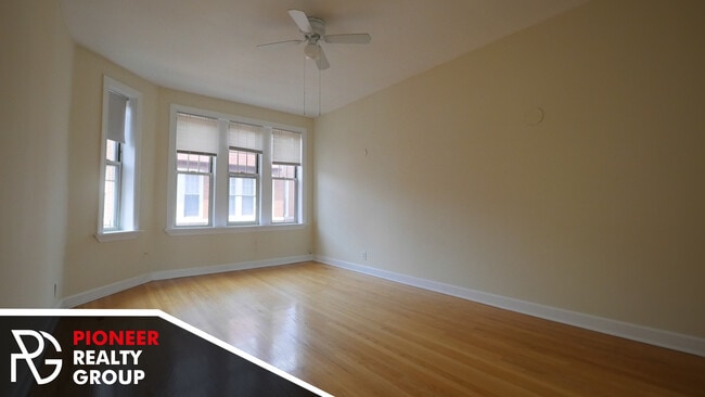 Photo - 556 W Aldine Ave Unit 550-N3