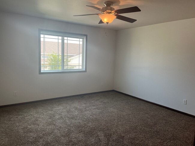 Photo - 3 Bed 3 Bath Twin Home