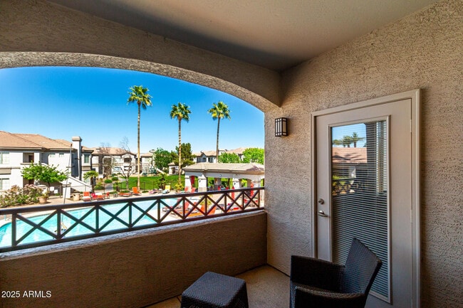 Building Photo - 1941 S Pierpont Unit Apt 2141