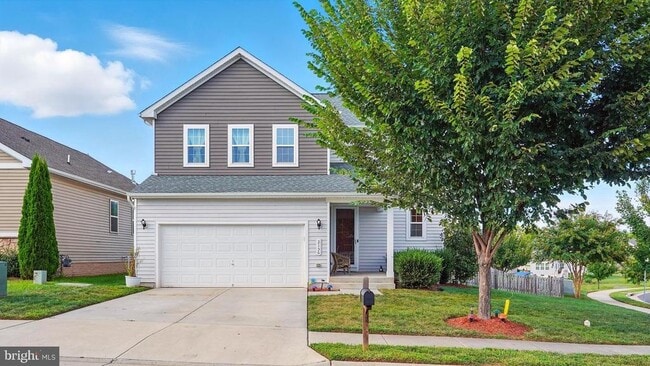 Building Photo - 2156 Chestnut Dr.