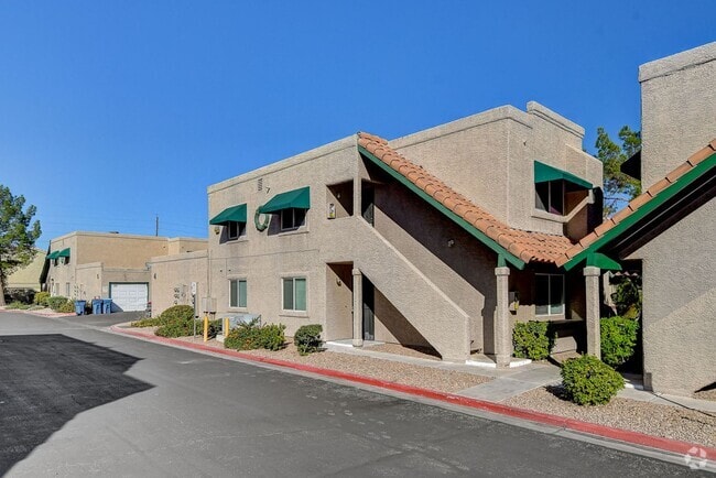Building Photo - 6750 Del Rey Ave Rental