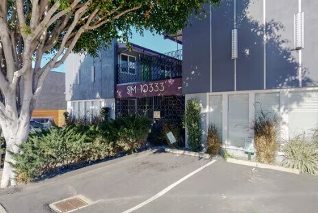 10333 Santa Monica Blvd