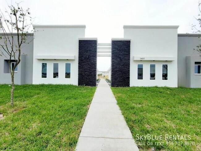 Building Photo - 3409 Fuerte Ave Unit 3409-1 Fuerte