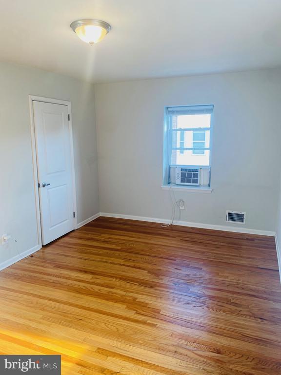 Photo - 520 N 33rd St Unidad 1