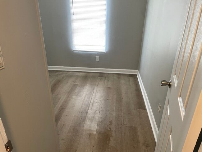 Photo - 655 Old Branch Rd