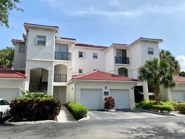 Photo - 3115 NE 184th St Unidad 4202