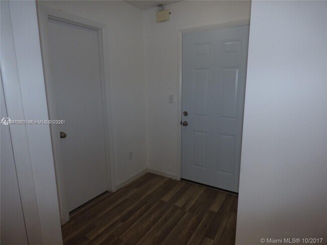 Photo - 1601 NE 191st St Unit 307