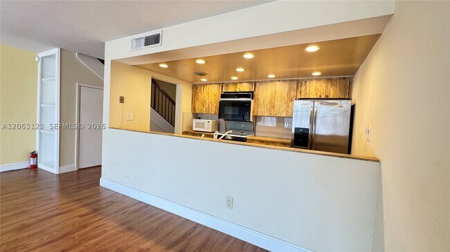 1151 Windward Dr