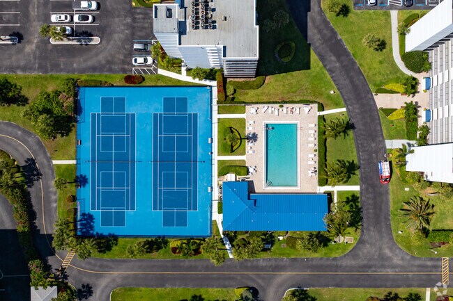 5163 Carretera Norte A1A Isla Hutchinson, FL 34949 - Ocean Harbour North