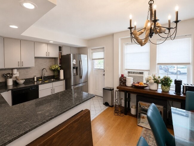 Photo - 17 Hammond Pond Pkwy Unit 1