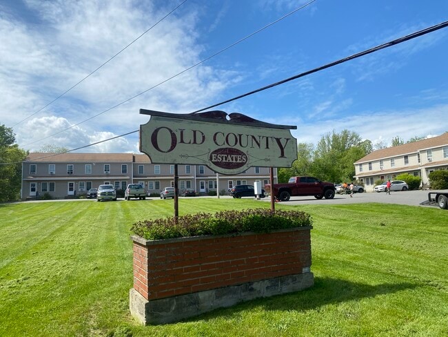 Building Photo - Old County Estates