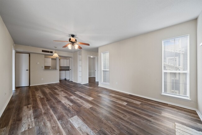 Building Photo - 18519 Egret Bay Blvd Unit 1706