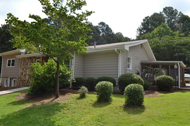 Photo - 1375 Nelms Dr