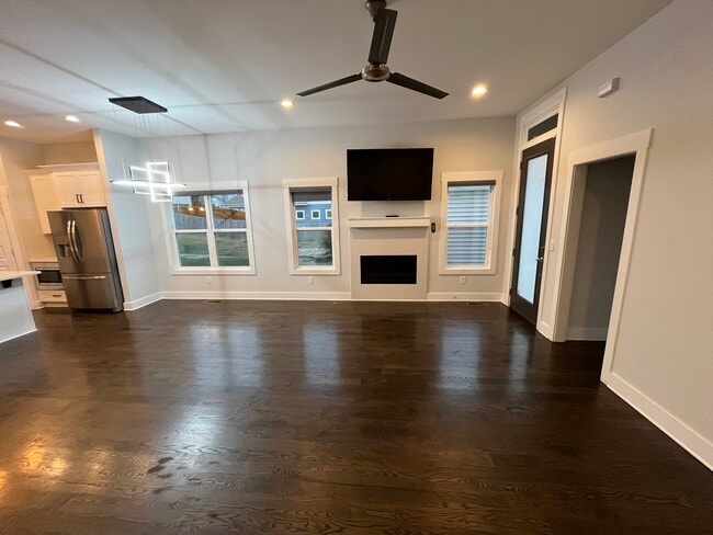 Photo - 413 35th Ave N