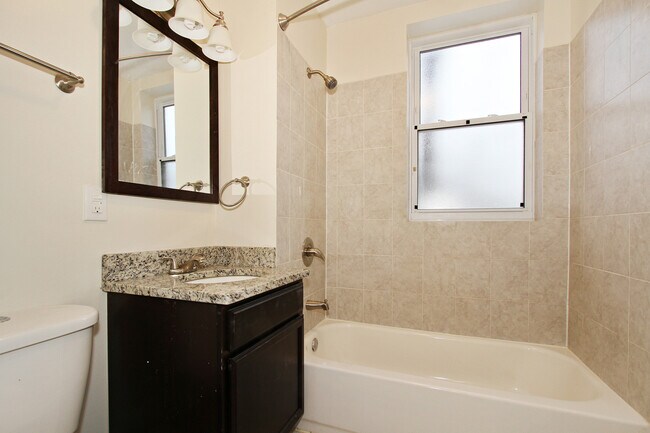 Photo - EVANS_6411 Unidad Garden