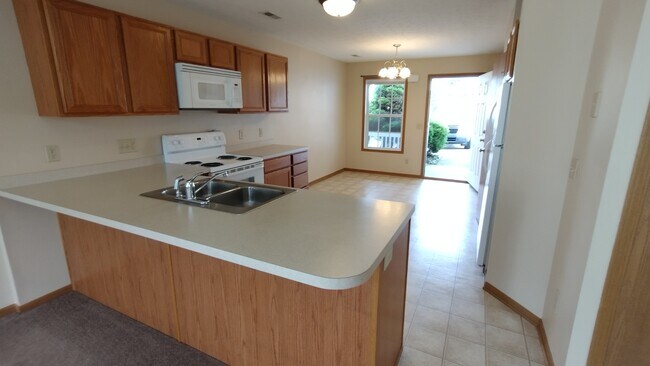 Photo - 764 Coe Rd