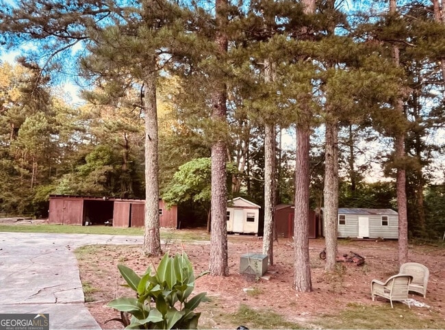 Photo - 559 Stringer Rd