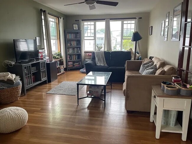 Photo - 133 Bowdoin St Unit Sunny Apartment Near Tufts with Parking