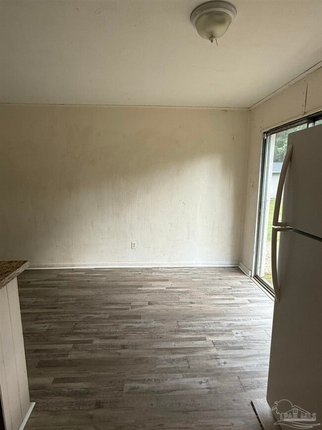 Photo - 671 E Olive Rd