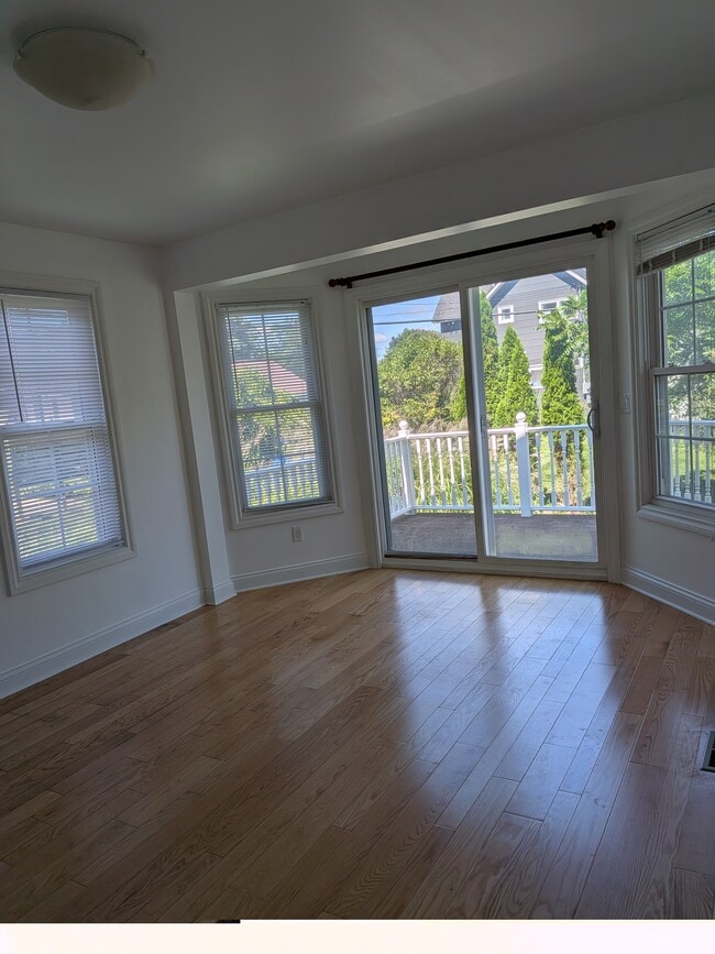 317 E Middle St Unit B