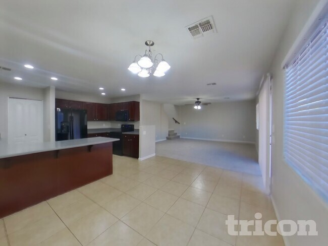 Photo - 396 W Corriente Ct