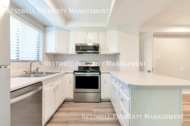 Photo - 453 E Haven Ave