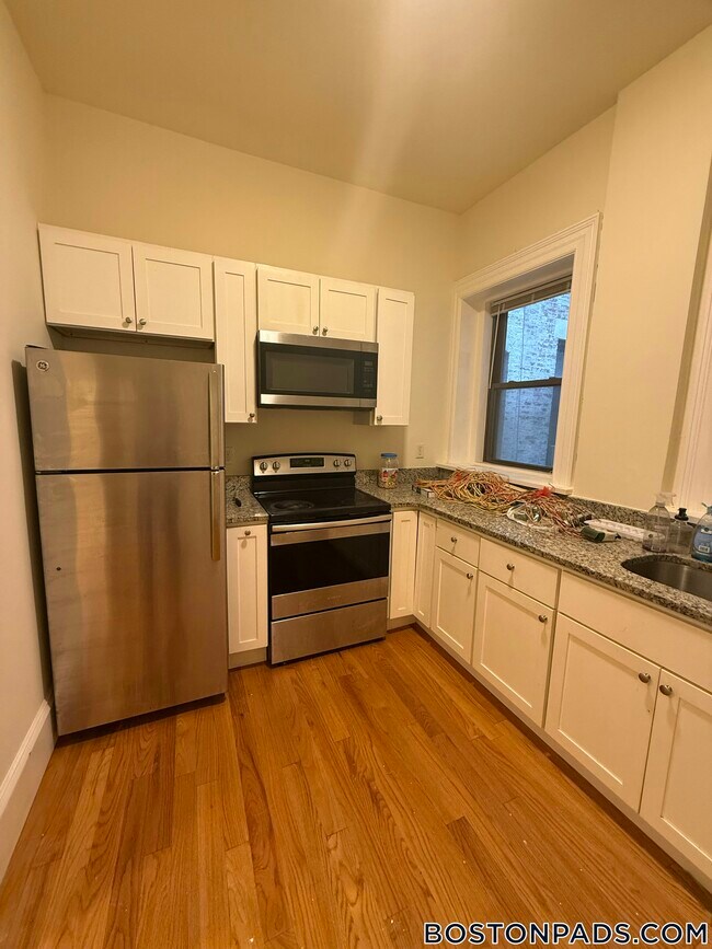 Photo - 1463 Beacon St Unit 14