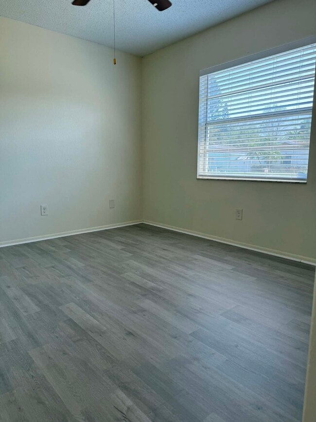 Photo - 600 6th Ave SE