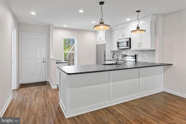 Photo - 106 Valley Stream Cir