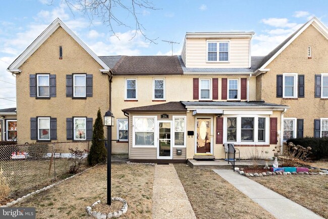 Photo - 206 Paris Ave Townhome