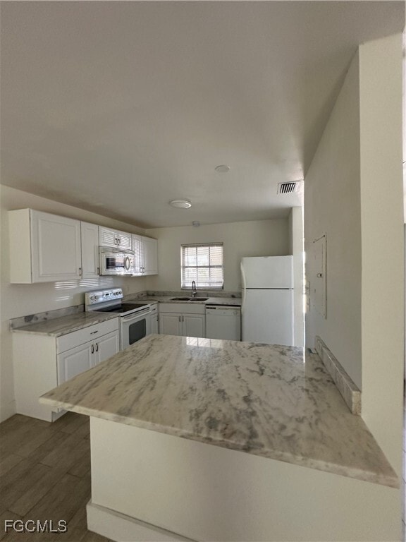 Building Photo - 324 Palmetto Dr Rental