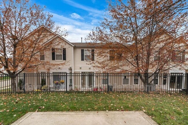 Photo - 102 Kingston Terrace Ct