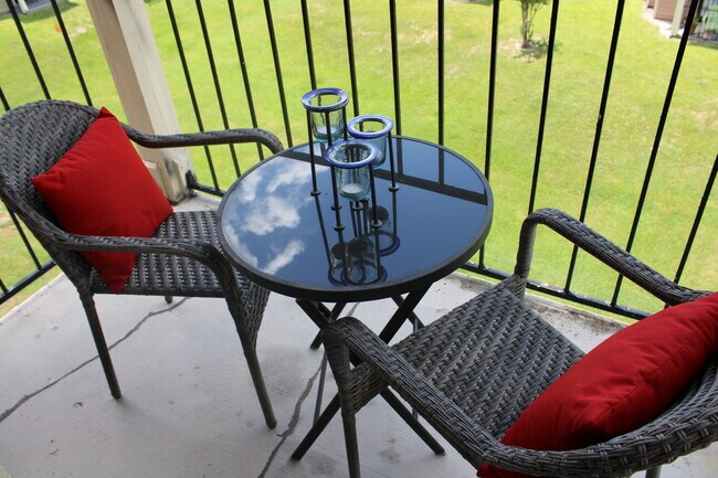 3rd floor balcony - 2550 N Alafaya Trl Unit Waterford landing