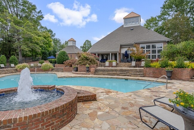 Southpoint Estate Apartments