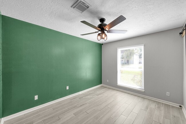 Photo - 8226 Autumn Willow Dr