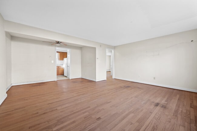 Photo - 67 Oak St