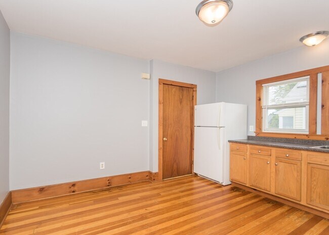 137 Evans St Unit 1