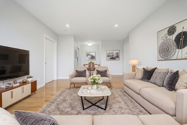 11 Schubert St