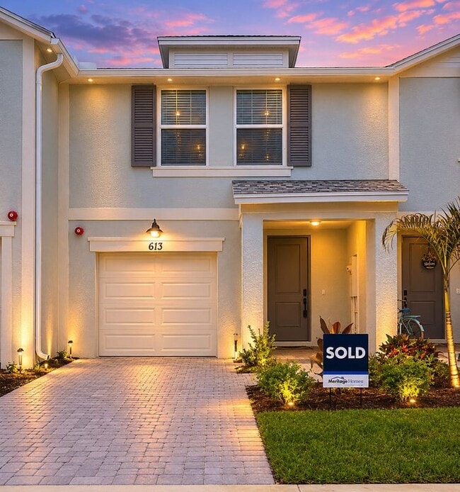Building Photo - 613 Salisbury Cir