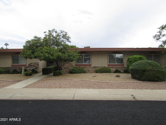 Building Photo - 10880 W Emerald Dr Rental