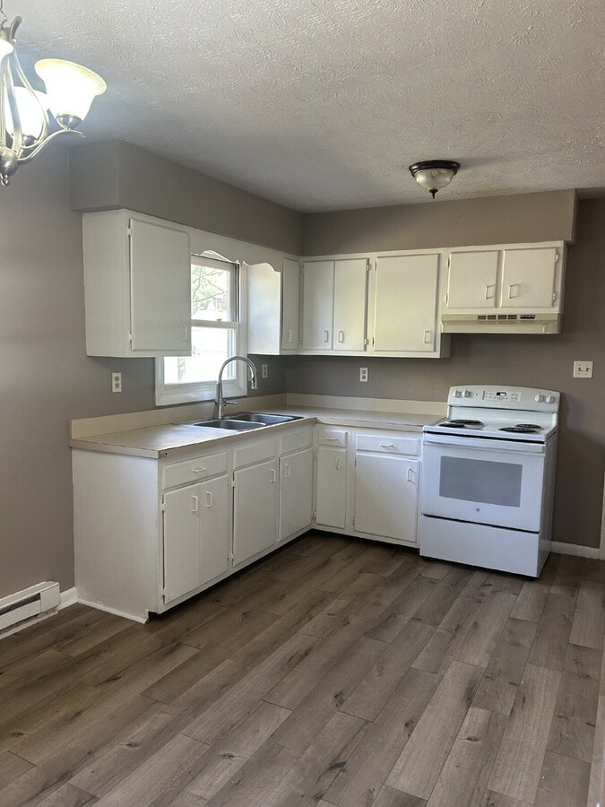 Photo - 3-Bedroom Gem in Front Royal with Cozy 956 Sq Ft Living Space!"